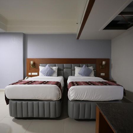 Eastin Hotels 하이데라바드 외부 사진