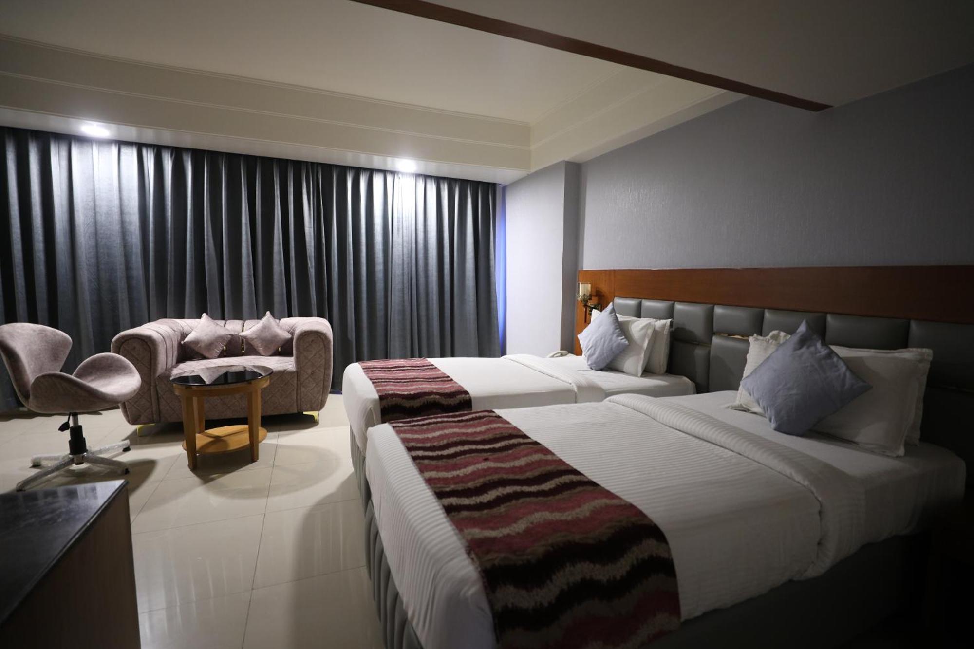 Eastin Hotels 하이데라바드 외부 사진